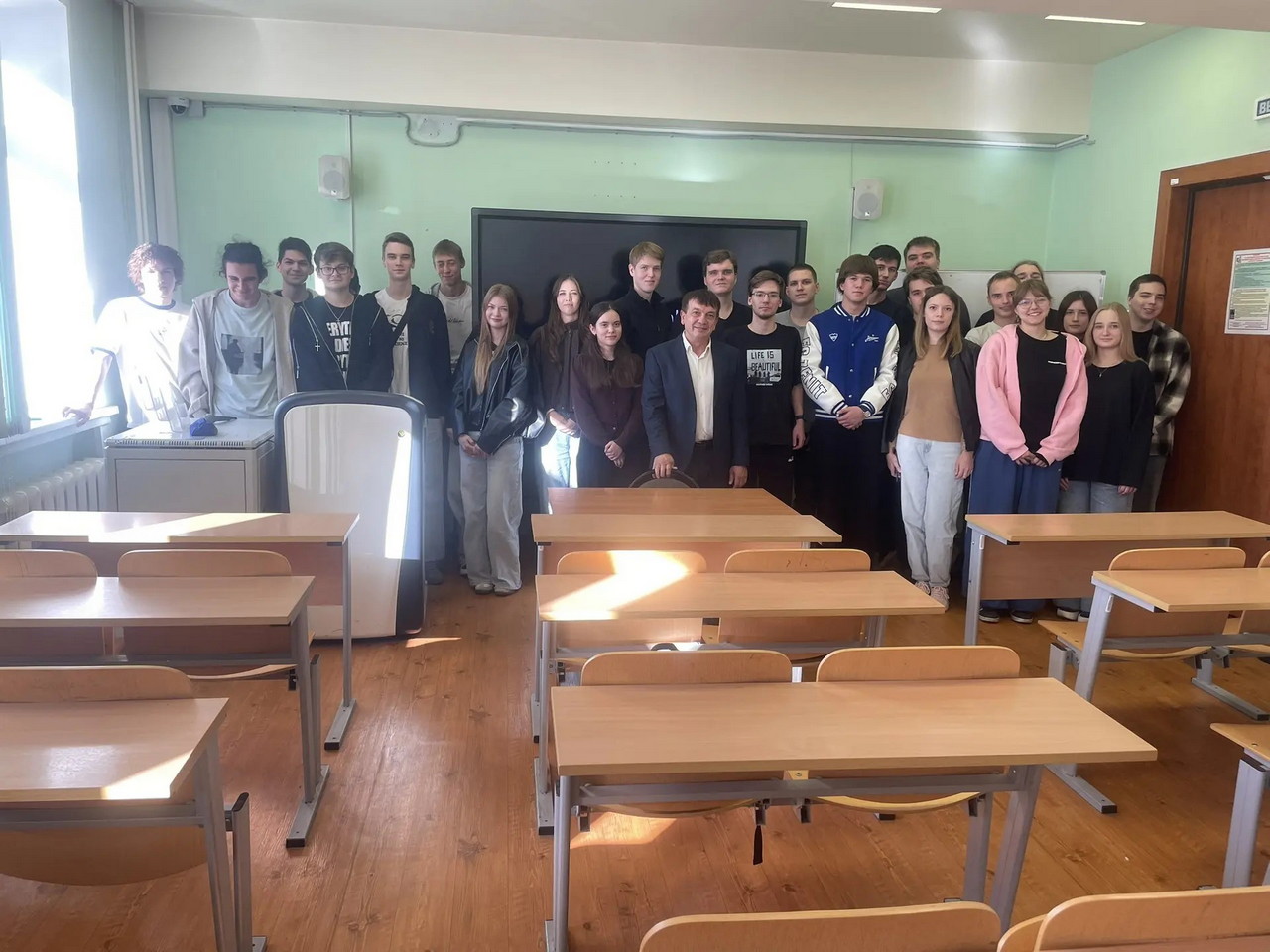 Патриотизм, ответственность и дух служения: в ЮИ РУТ прошла встреча студентов с сотрудником Военной полиции